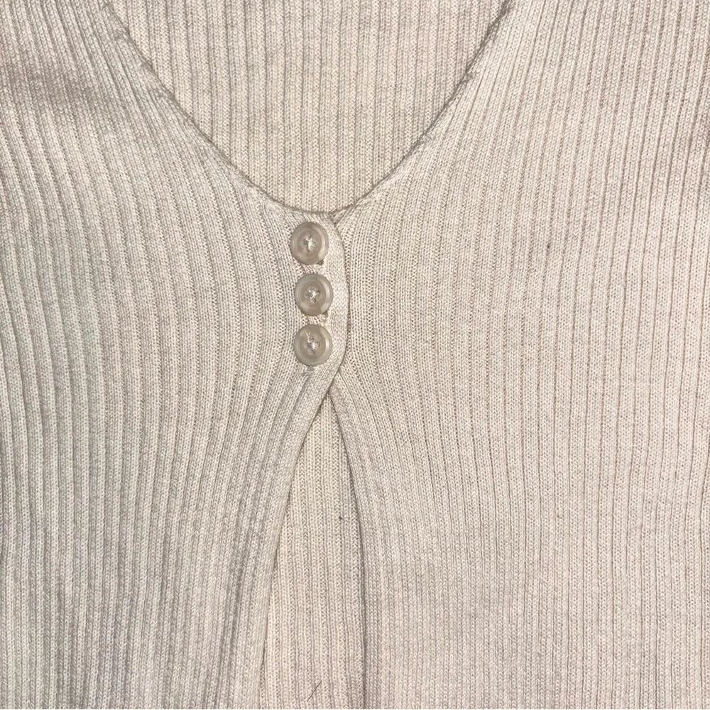 John Galt Cream Ribbed Blouse - Picture 3 of 4